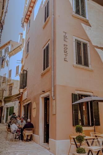 Tre Porte Rooms & Bar in روفيني