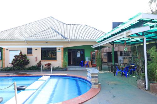 Lorycon Hotel Rukungiri in Bushenyi