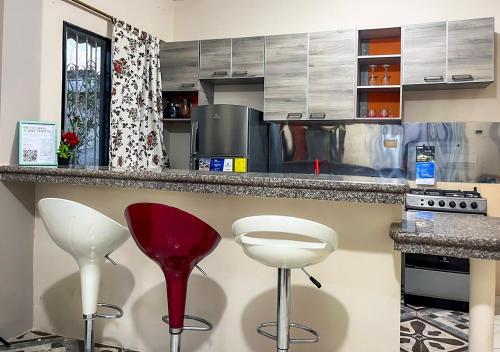 Suite completa con jardin y parqueo privado in Quevedo