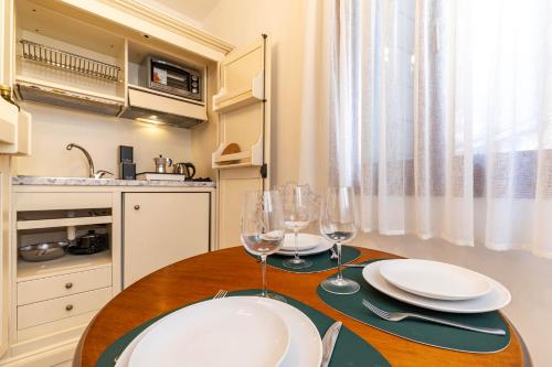 Rigoletto Apartments by Fenix - image 5