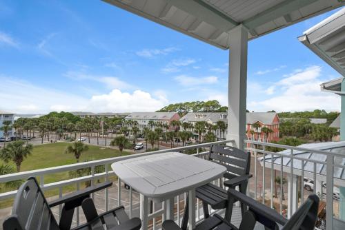 Gulf Place Residences 306 - image 2