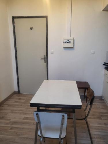 Chambre- Rennes Cesson-Sévigné (Chambre- Rennes Cesson-Sevigne) in Cesson-Sevigne