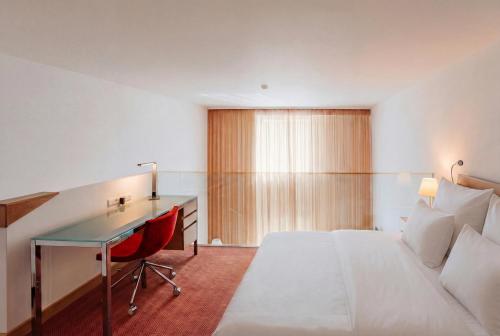 room detail thumbnail 0