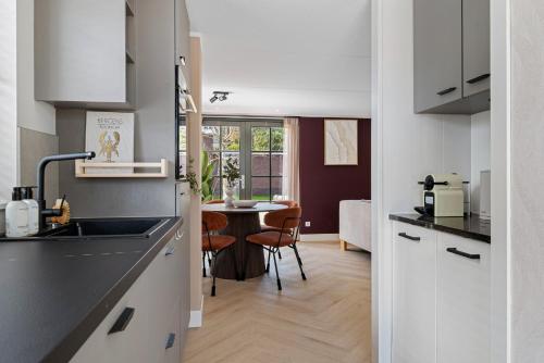 Huize Duingeluk in Schoorl met Bregtdorp