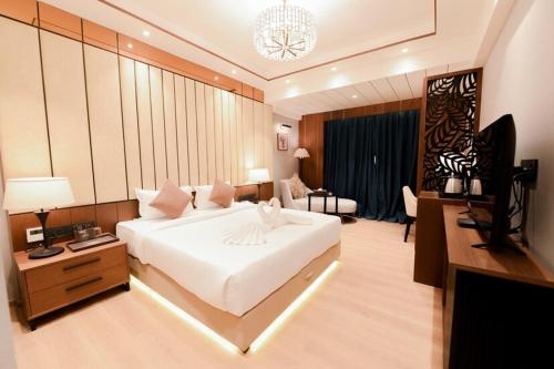 Avinash International in Wadgaon