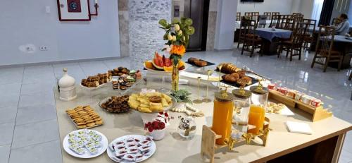 Blue sky hotel in Bir El Djir