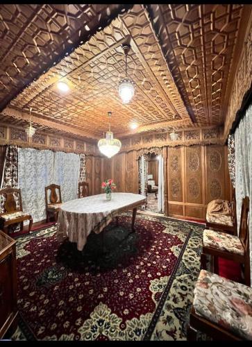 New Alzira Royal Heritage Houseboats - image 5