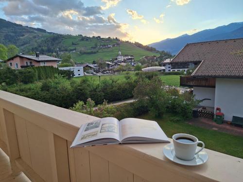 Lovely Rita Studio, modern Studio - balcony and mountain view - center Kaprun