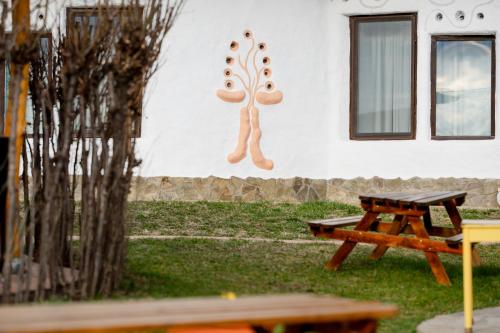 Cob Village - Casute din lut, self check-in, experienta in natura in Berca