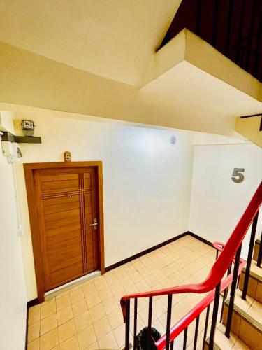 122 Home near Baiyoke Sky Tower - image 7