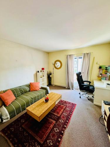 Lovely 2 Rooms With Parking