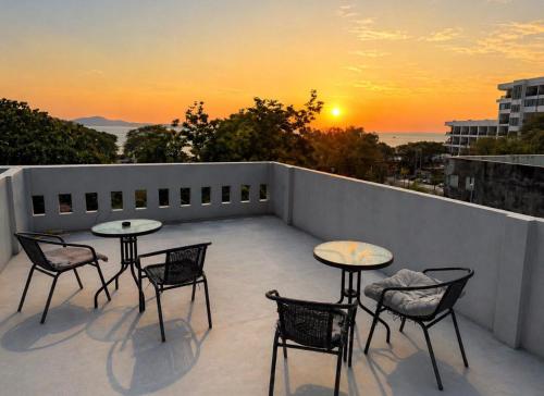 Hostel Friends Station & Cafe, Pattaya Sud