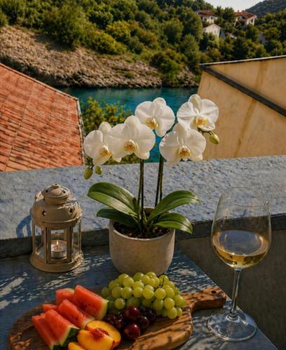 ZARA apartment- Near the Old town ,Cool and shaded ,3 ACs , Free Parking & Peaceful