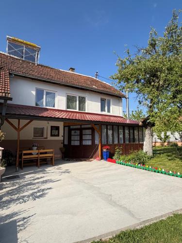 Viesnīcas āriene, Green Village Life in Aleksinac