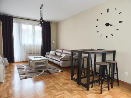 Apartmani Mlađenović