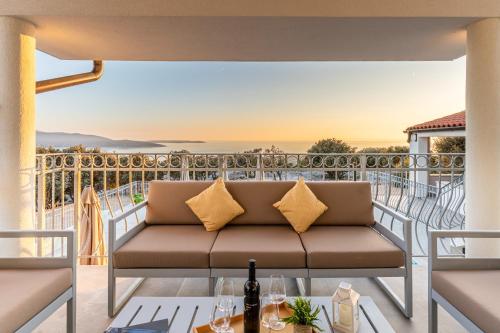 Balkons/terase, Villa Lareva - sunset view in Ustrine