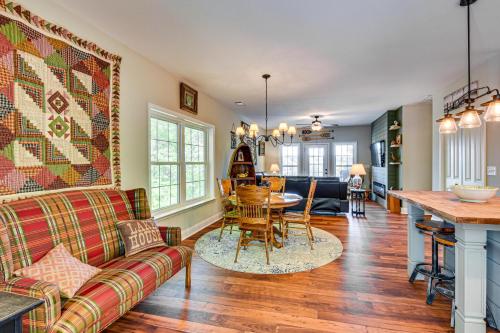Home on Lake Hartwell! Dock, Decks & Endless Fun in Westminster (SC)
