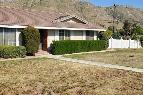 < 1 Mi to UC Riverside! Extended Base for Families – khách sạn tại University