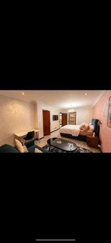 Luxury apartment downtown in Casablanca - image 2