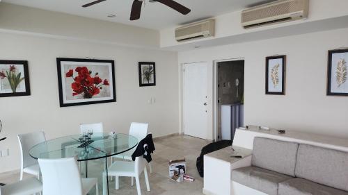 Hermoso departamento con vista a puerto Márquez