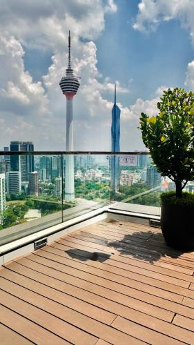 View, Platinum Neaon Suites At Klcc in Little India