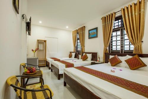 Standard Triple Room image 4