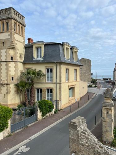 Maison vue mer - 4 personnes, 80m de la mer - Wi-Fi & TV in Saint-Aubin-sur-Mer