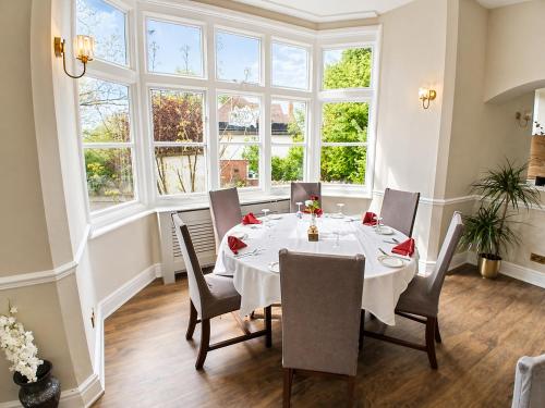 Cơ sở vật chất, Tree Hotel at Iffley in Oxford