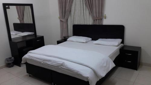 2 bedrooms, 4 beds