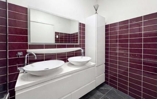 Bathroom, Lovely Home In Apeldoorn With Wifi in Apeldoorn West