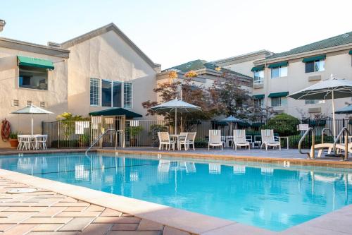Zwembad, Holiday Inn Auburn By IHG in Auburn (CA)