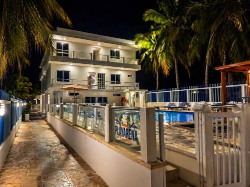 Hotel Playarena in โกเวนัส