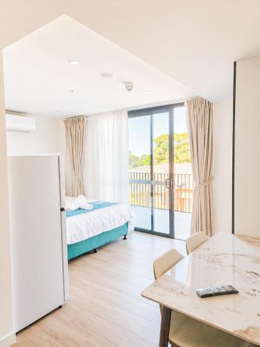 Auburn Studio, Entire Studio with Ensuite toilet and kitchen in 雪梨奧林匹克公園
