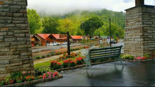 Rolling Hills Lodge in 切羅基 (NC)