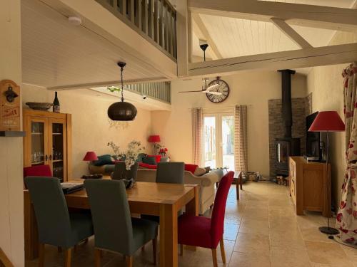 Facilities, La Rocaille, house for 6 with swimming pool in Roquebrun