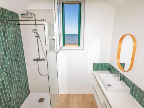 Maison familiale accès plage - 8 pers. - FR-1-434-124 (Maison familiale acces plage - 8 pers. - FR-1-434-124) in Les Portes-en-Re