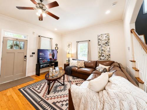 Dreamy House sleeps 8 near Mercedez Benz Stadium in Mechanicsville
