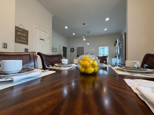 Dreamy House sleeps 8 near Mercedez Benz Stadium in Mechanicsville