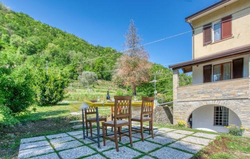 Viesnīcas āriene, 2 Bedroom Stunning Home In San Colombano Certenol in Coreglia Ligure