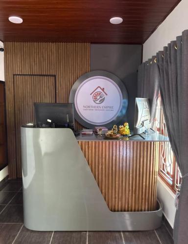 Nothern Empire Guest House& Restaurant , juice bar in 아추벨리 사우스