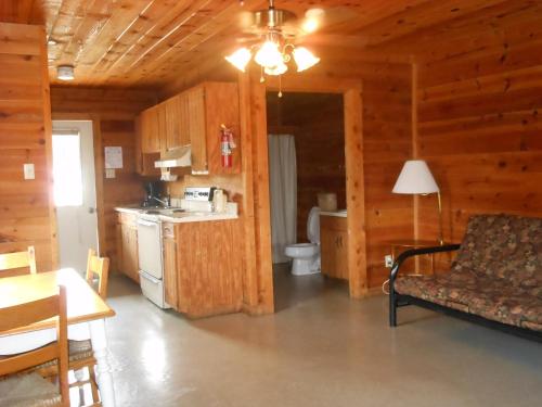 Bay Landing Camping Resort Cabin 1 in Bridgeport, USA