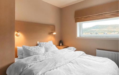 Gorgeous Home In Veggli With Sauna in Kravik
