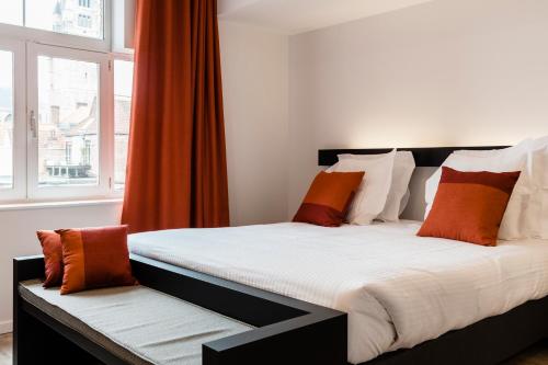 1 queen bed