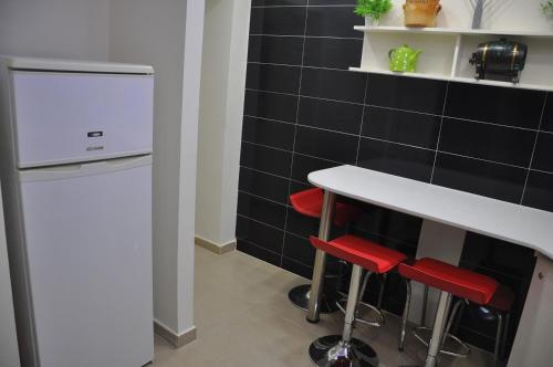 Konyha, Isramax Jerusalem Apartment in Bat-Yam in Bat Yam