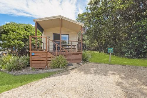 2 bedrooms, 5 beds