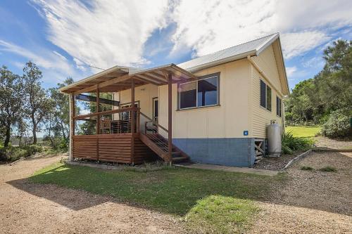 2 bedrooms, 3 beds