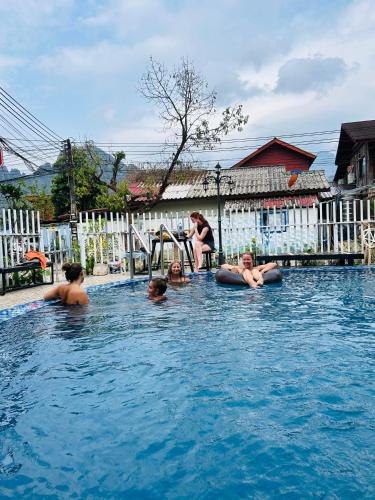Rock Backpackers Central Hostel - Vang Vieng
