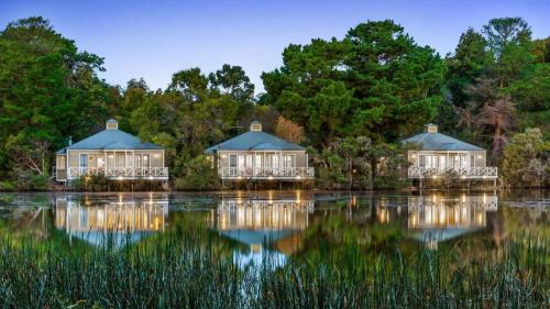 Chalet Trois at Woodman Estate in Moorooduc