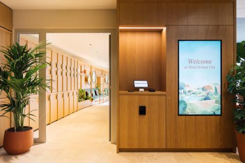 Hotel Schani City - main image