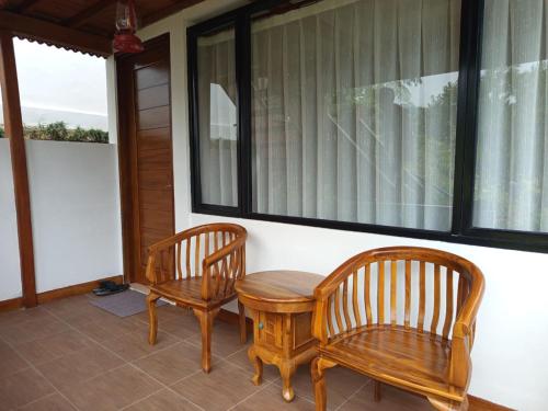 Balcony/terrace, Villa Kampung Santri in Ujung Berung